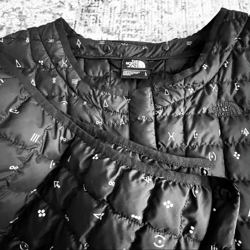 The North Face light jacket size large - Picture 7 of 9